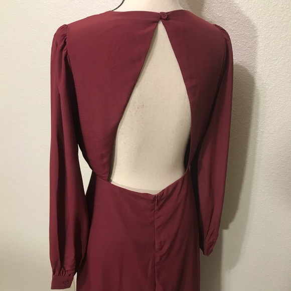 Alemenda Burgundy Backless Long Sleeve Midi Dress - Picture 6 of 7